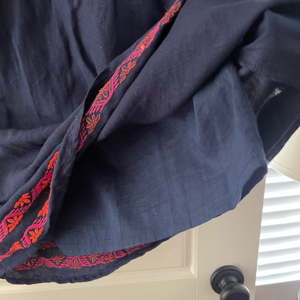 NWT Tommy Bahama Navy Tunic dress with Red and Pink Embroidery - Picture 7 of 9